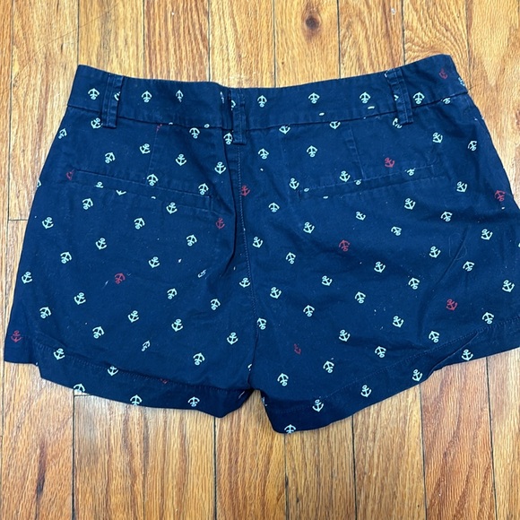 Blue with sailor print pattern shorts by Uniqlo size 0 - Picture 3 of 4